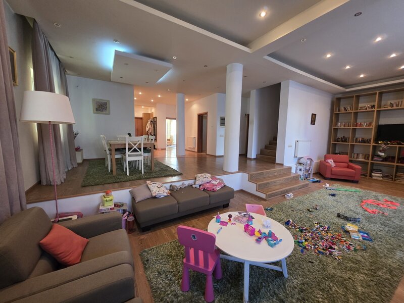 Dristor, Camil Ressu, 15 minute metrou, pe strada Ilioara