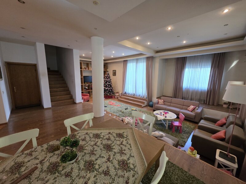 Dristor, Camil Ressu, 15 minute metrou, pe strada Ilioara