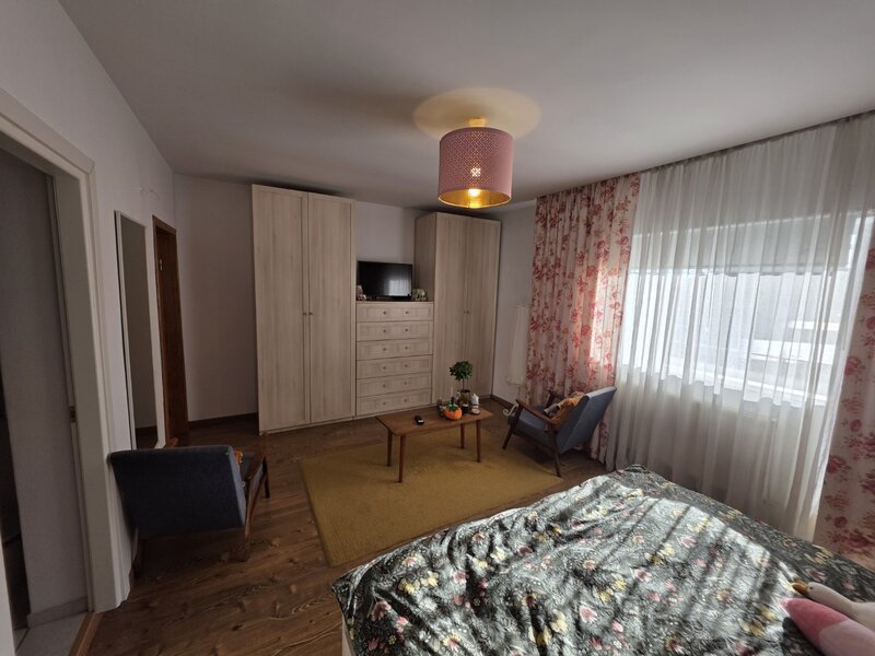 Dristor, Camil Ressu, 15 minute metrou, pe strada Ilioara